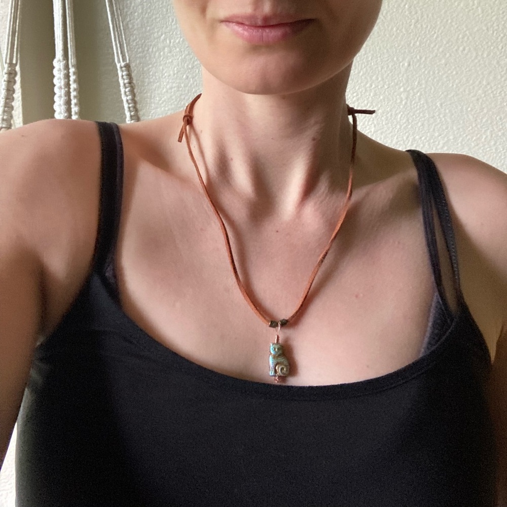 Brown Suede Cord Necklace with Czech Glass Cat Pendant - Picture 7 of 8